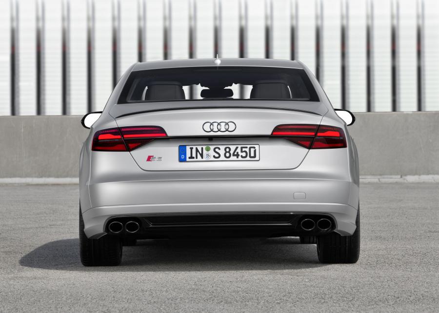  Audi S8 Plus (D4) 2015 года  (WW) (фото 35 из 47)